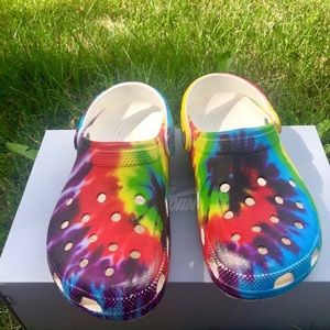 rainbow CROCS 🌈